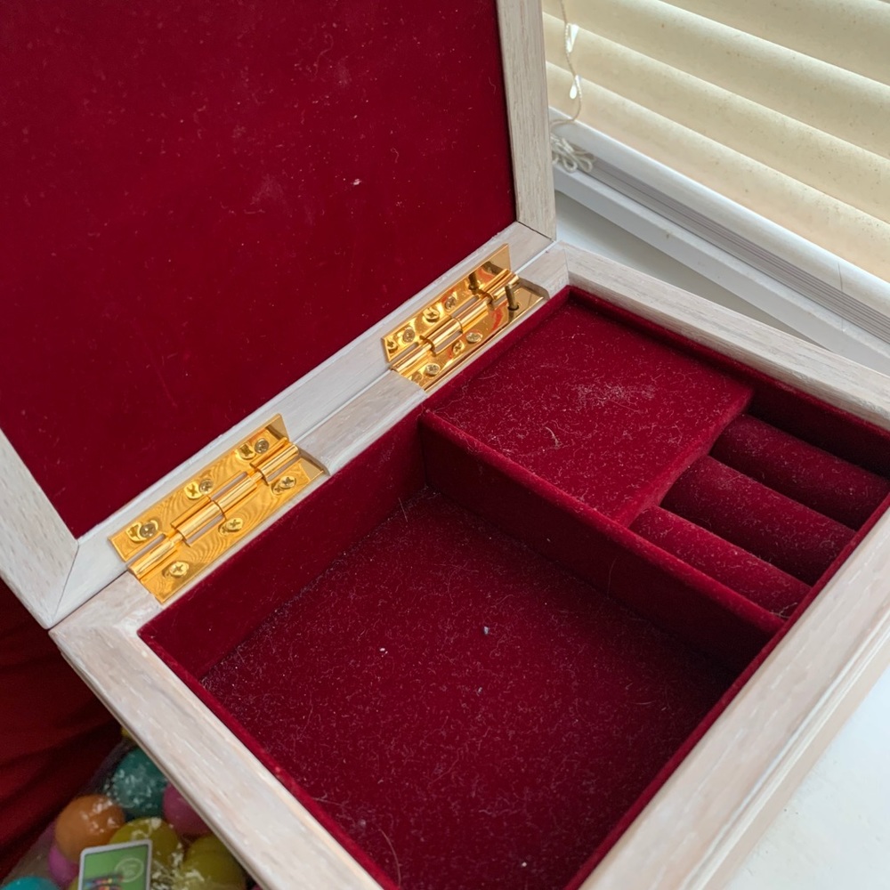 Musical Jewelry Box - Picture 2 of 3